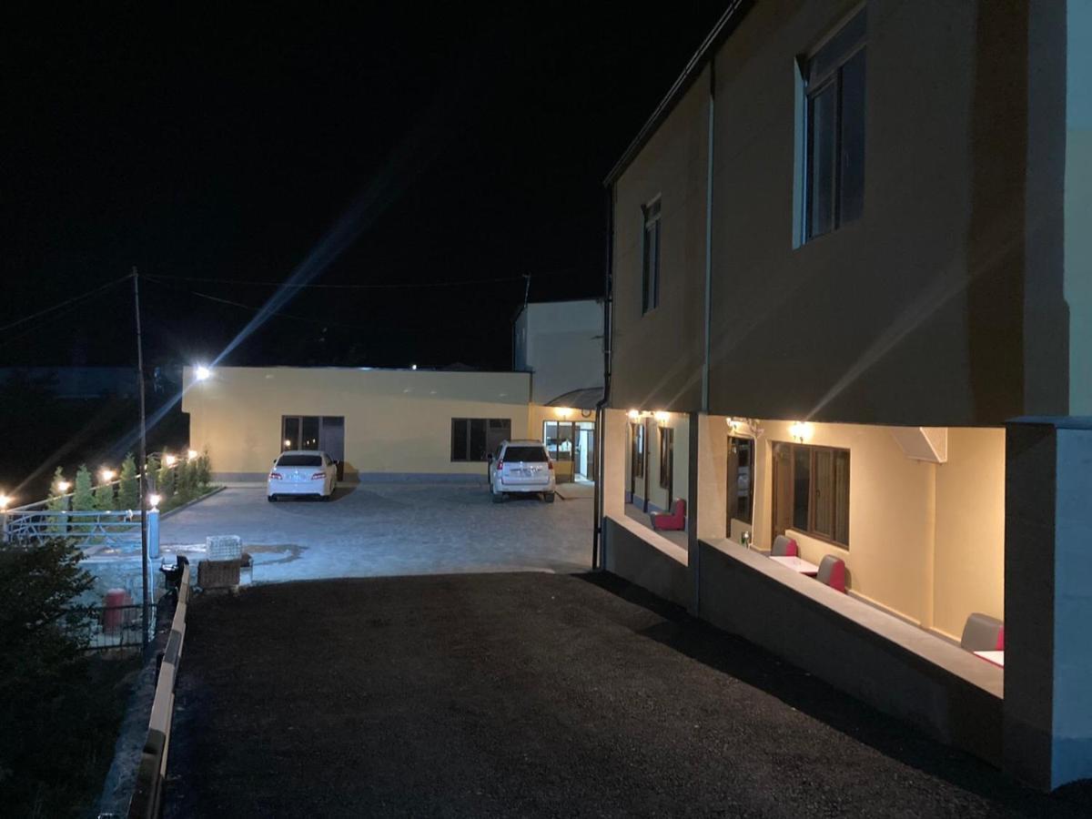 Hotel Hovit Bagratashen ภายนอก รูปภาพ